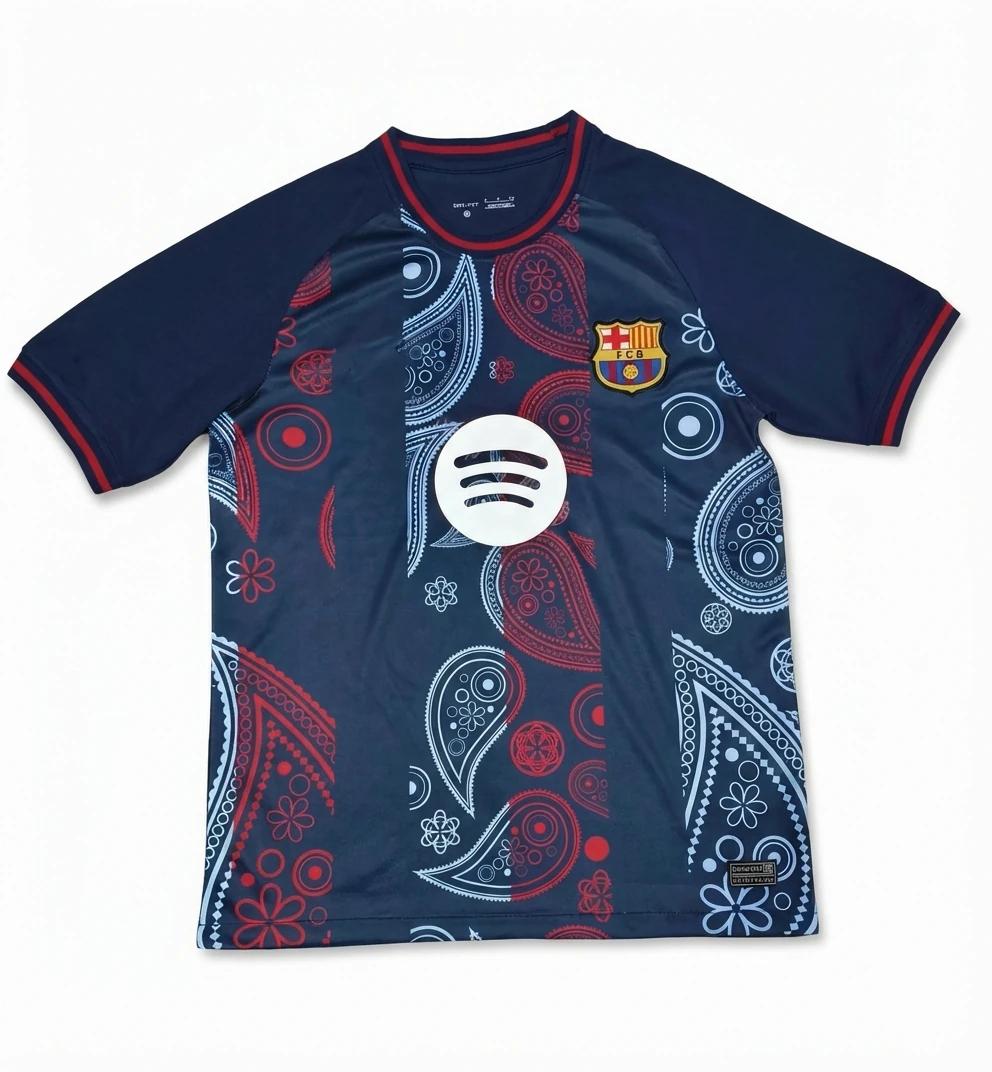 Blue T-shirt with Tokyo Ghoul print in trendy style