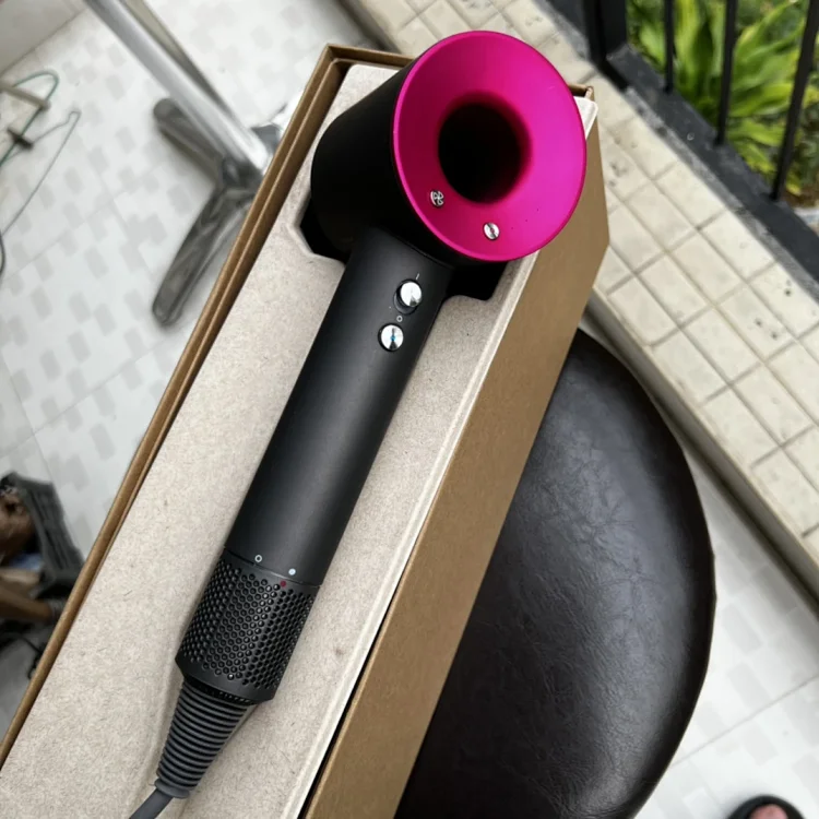Dyson Supersonic Hair Dryer in Black and Fuchsia