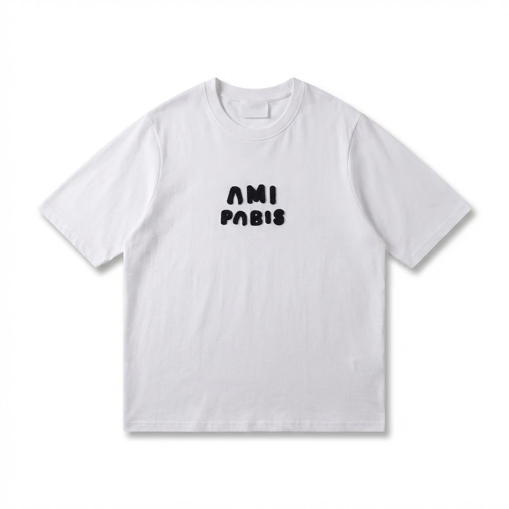 AMI Paris minimalist style white T-shirt
