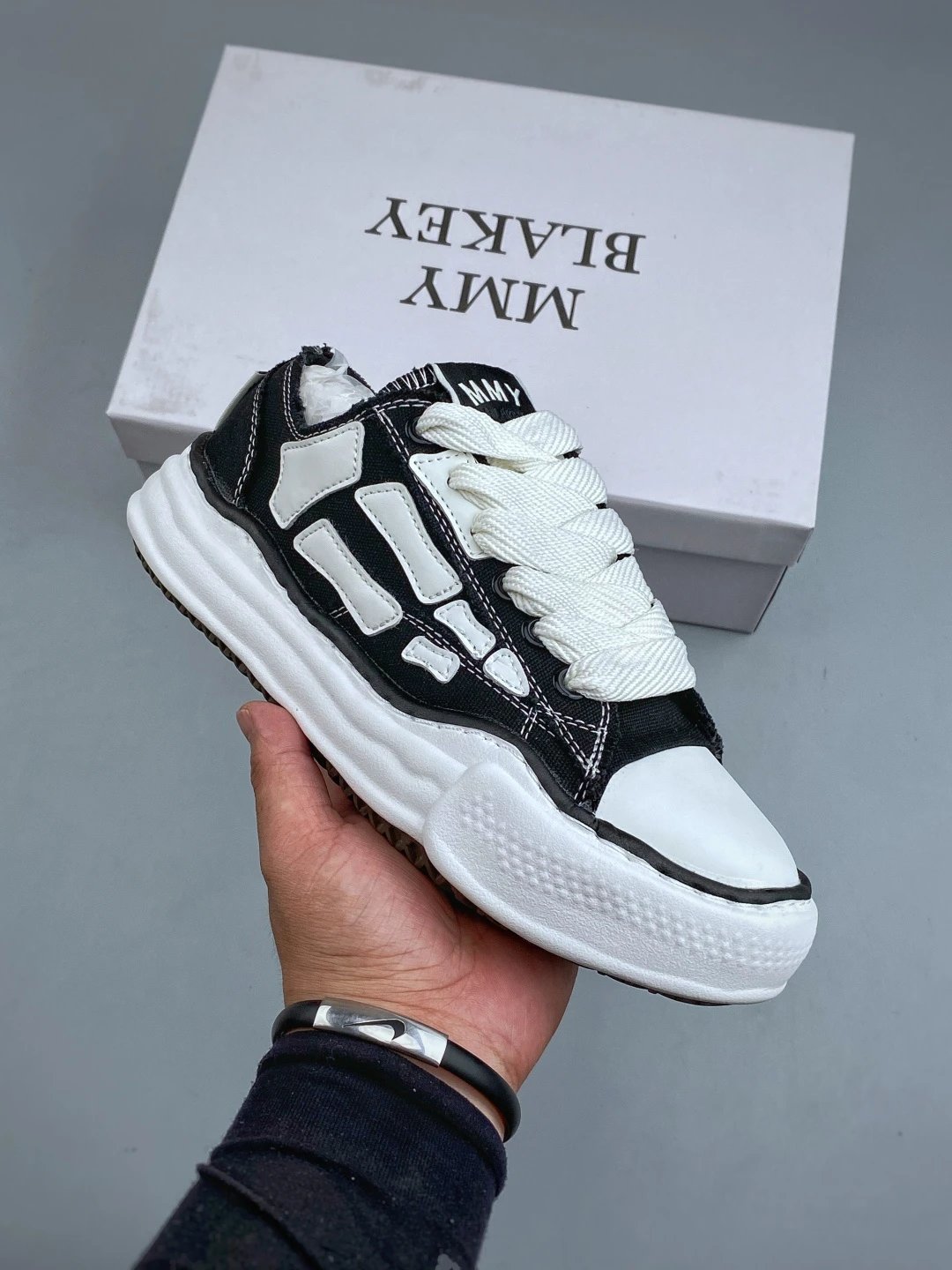 MMY Black and White Chunky Low-Top Sneakers and Contrast Side Panels