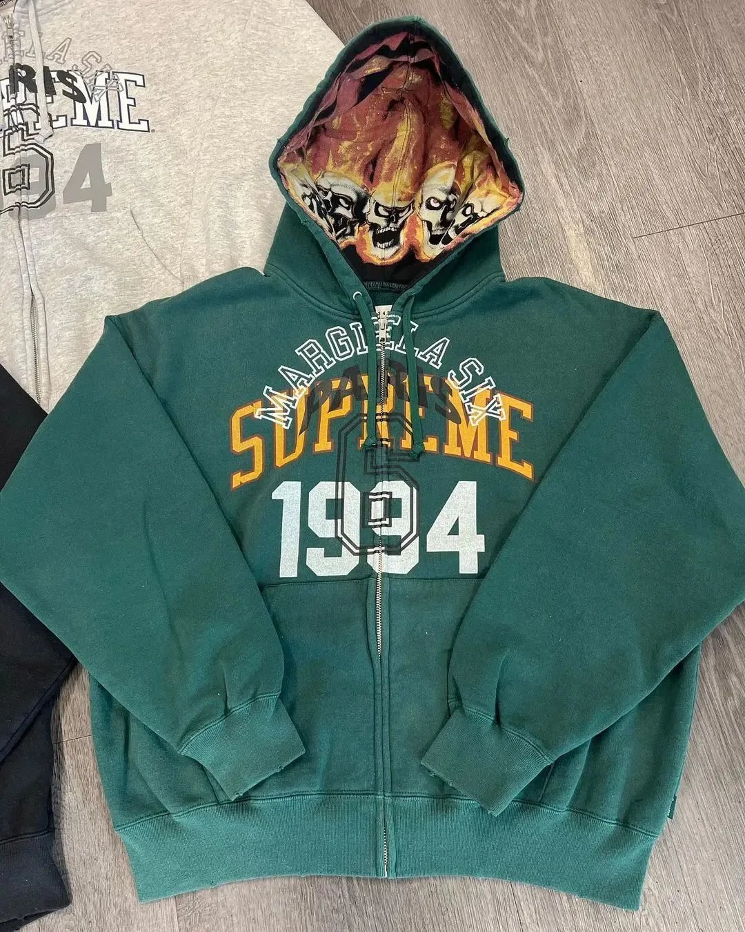 Supreme Dark Green Zip Hoodie Streetwear Look