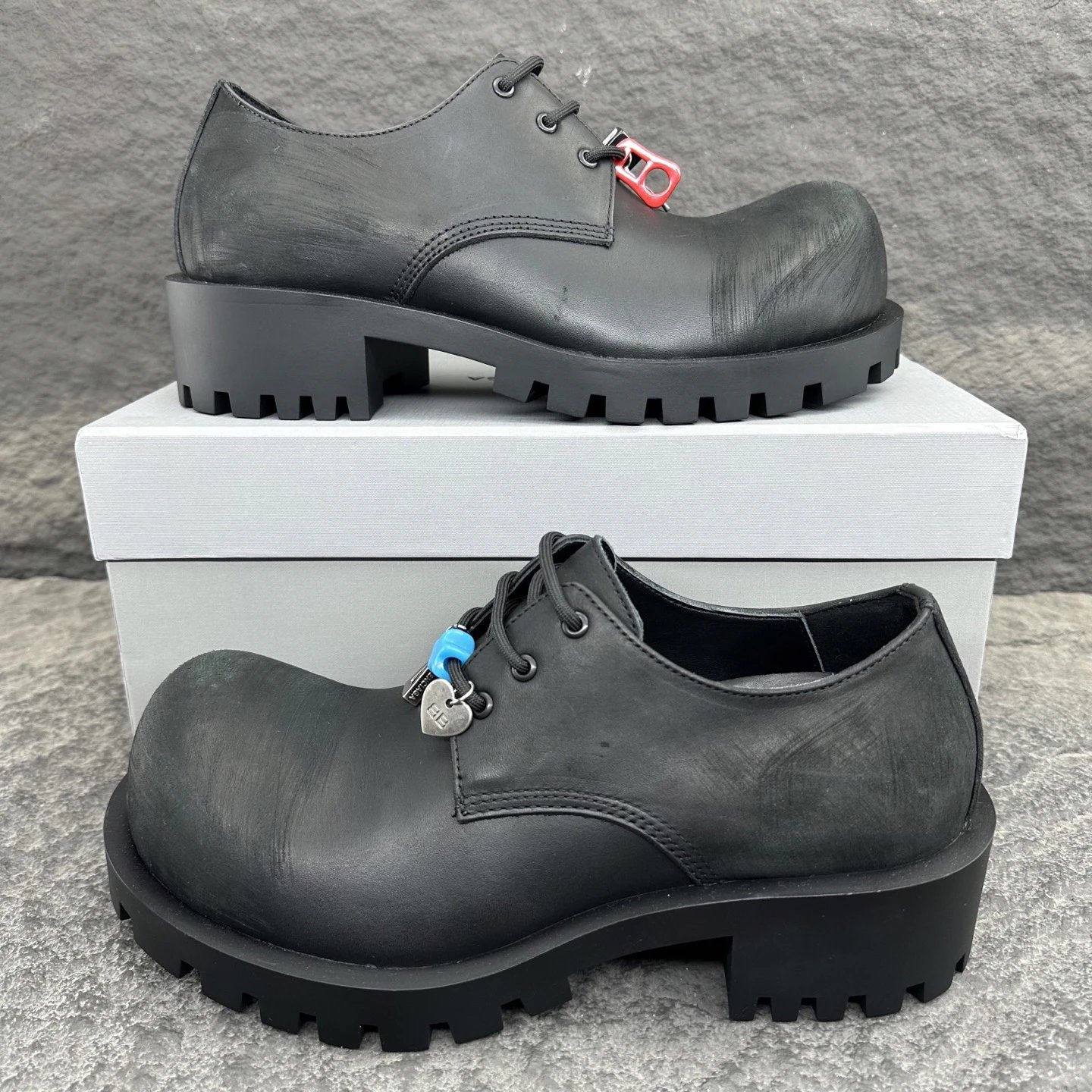 Derby Shoe with Black Derby Upper for Streetwear Looks
