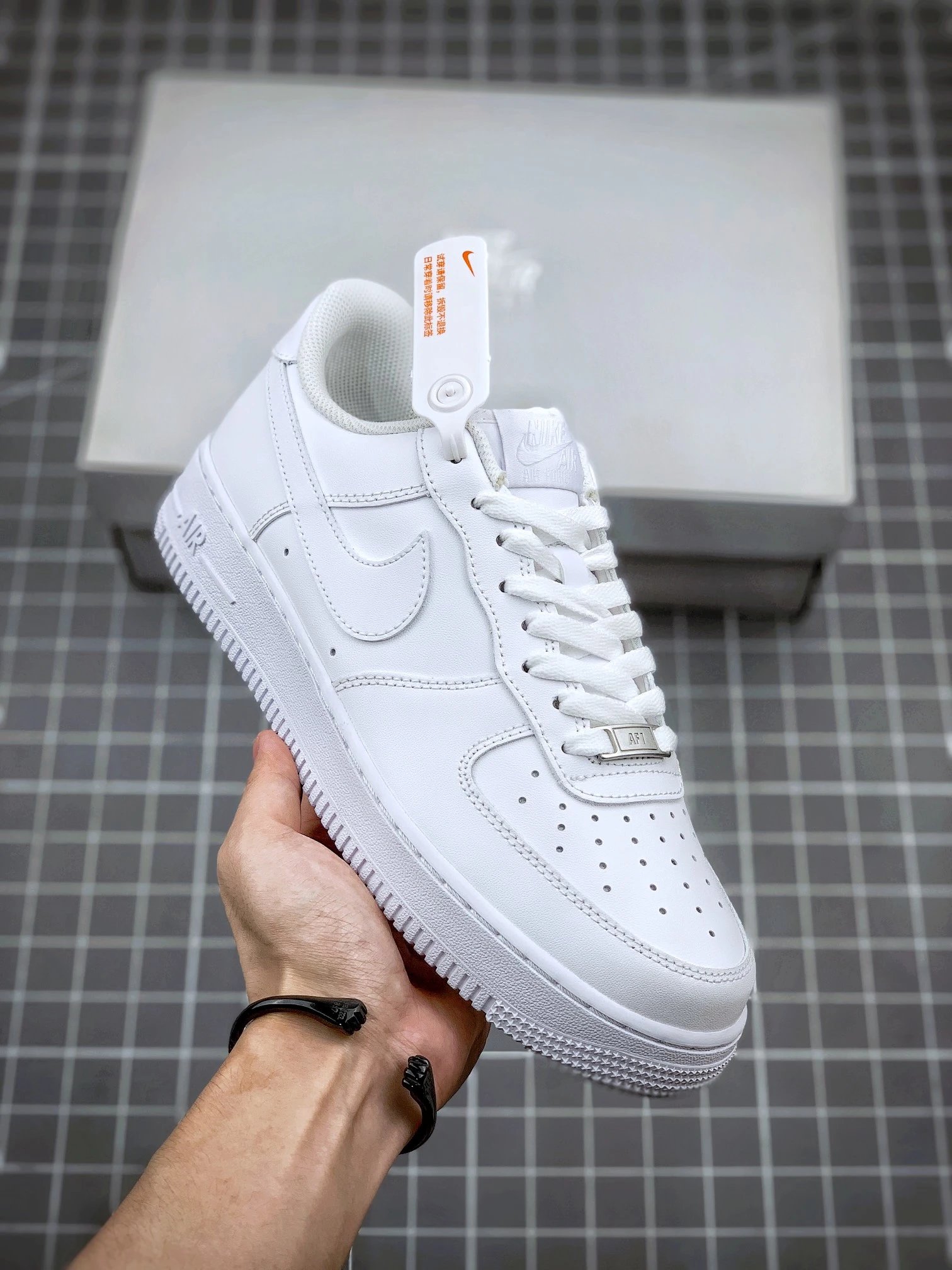 Nike Court Low-Top Sneakers with Slim Sport Lines in White