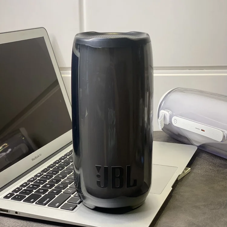 JBL Pulse Portable Speaker in Black