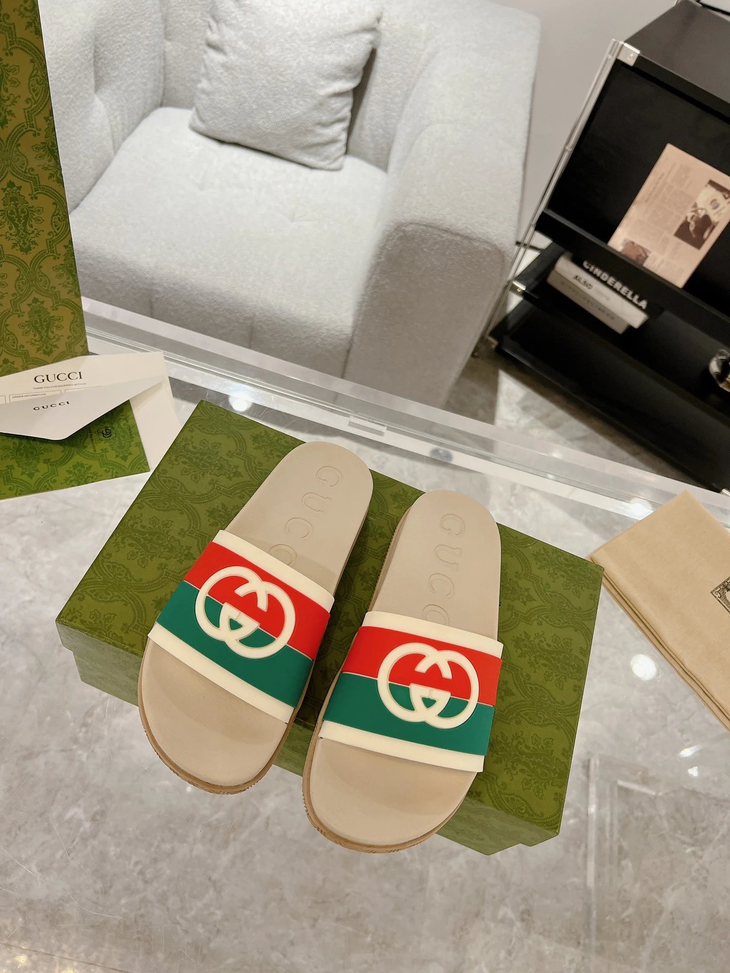 Gucci Classic Double G Vintage Red and Green Color-block Slide Sandals