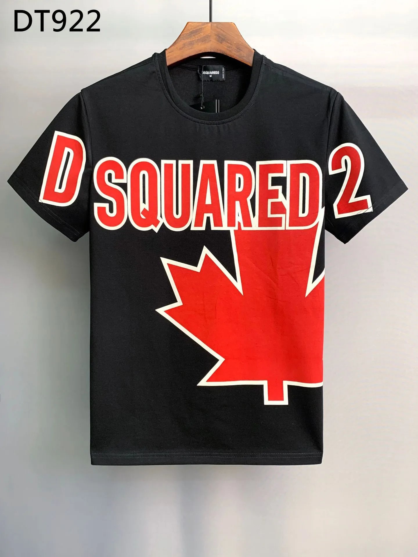 DSQ Maple Leaf Street Style Black Short-sleeve T-shirt