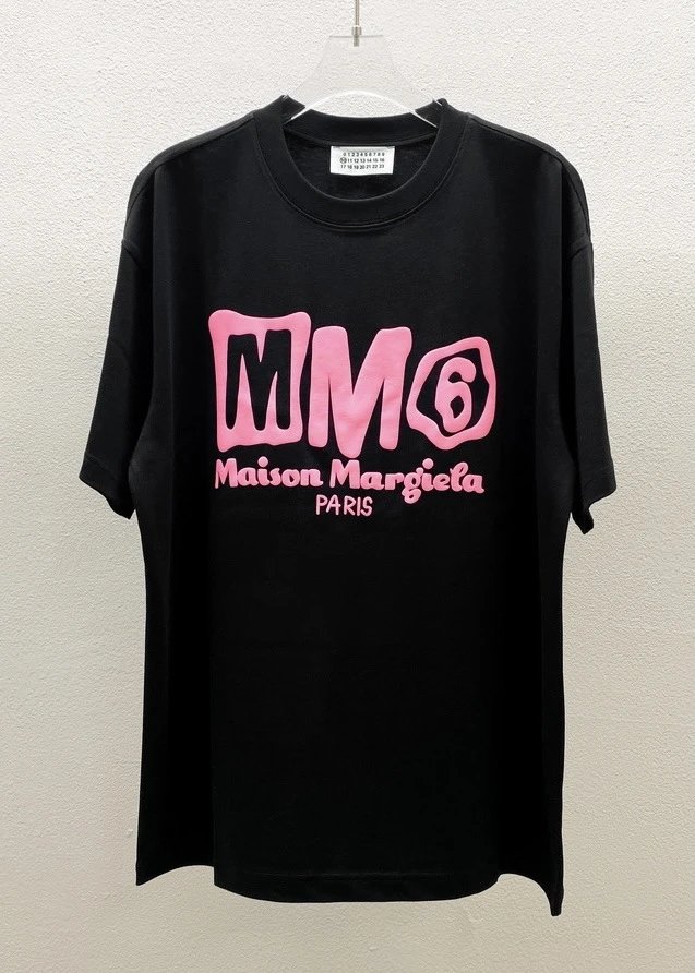 Maison Margiela MM6 Streetwear Brand Black Printed T-shirt