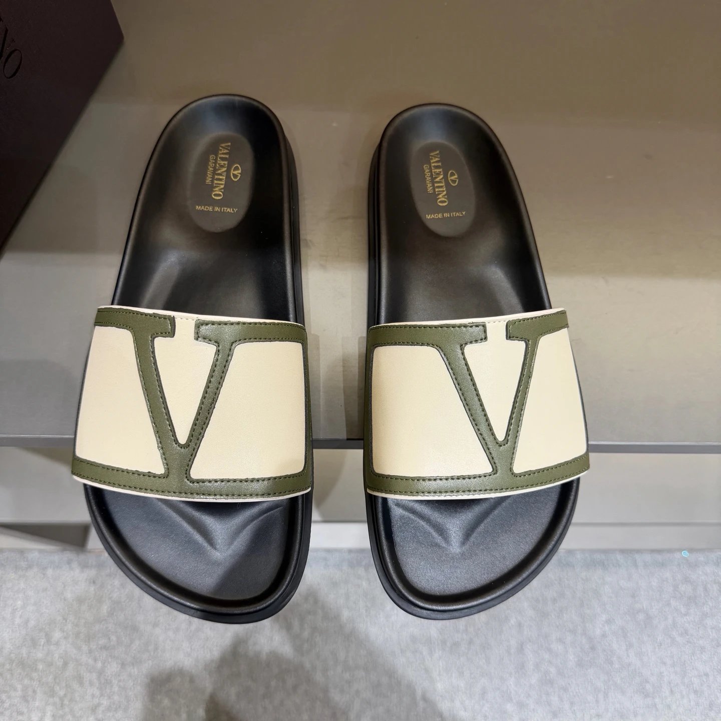 Valentino Big V Minimalist Style Beige-Green Color-block Slide Sandals