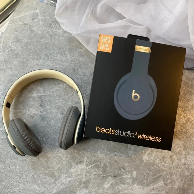 Beats Studio Wireless Headphones in Gray Gold