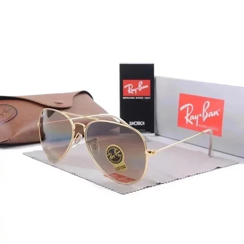 Ray-Ban Travel Aviator sunglasses Metal Frame Sunglasses with Modern Look