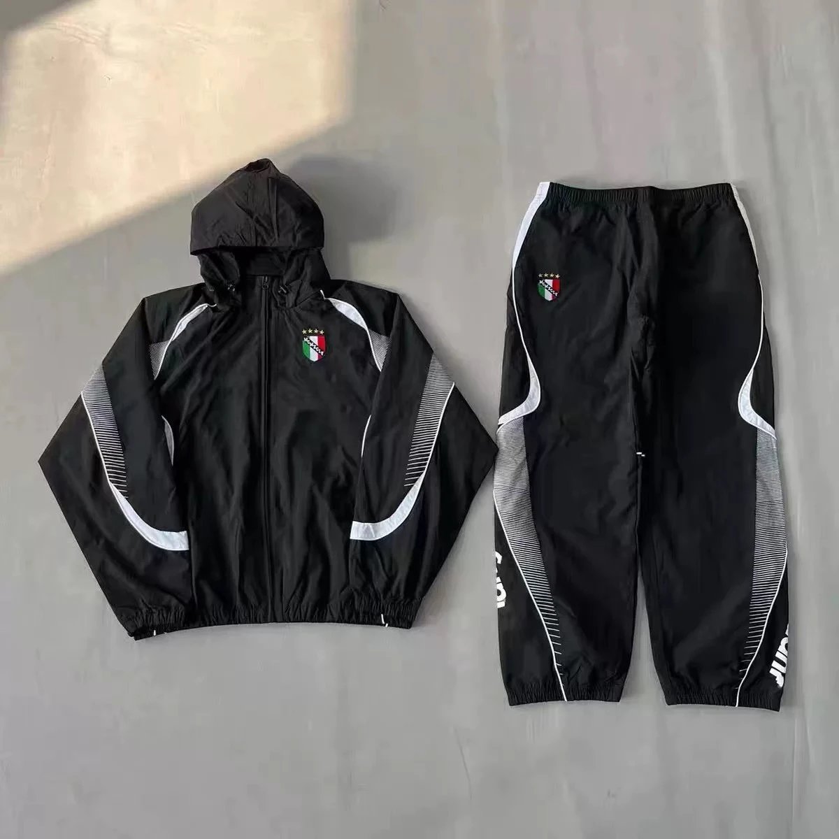 Italy Resort Soccer windbreaker jacket Black Hooded Jacket for Travel Looks
