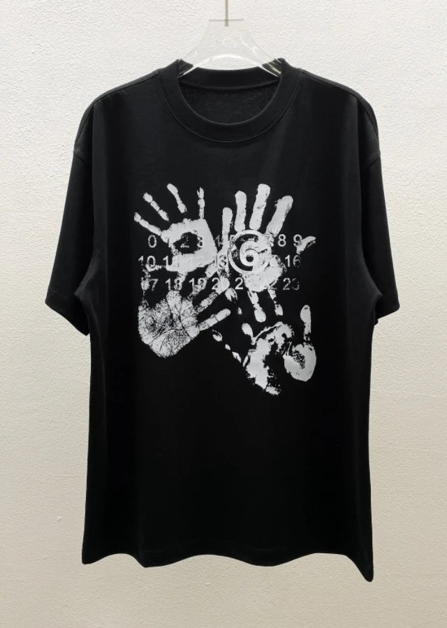 Maison Margiela MM6 Street Style Black T-Shirt