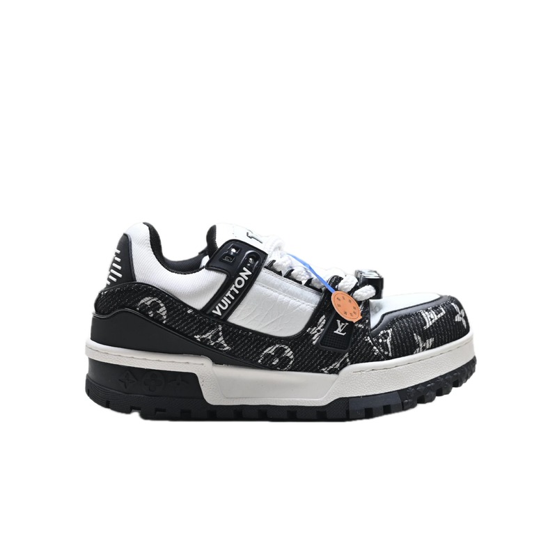 Louis Vuitton black and white trendy sports shoes