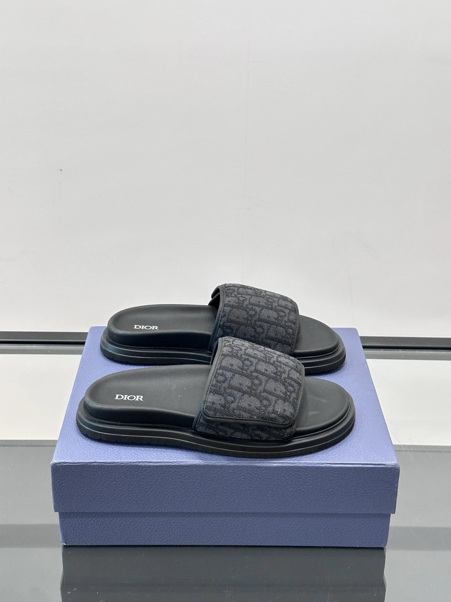 Dior Monogram Light Luxury Style Black Slide Sandals