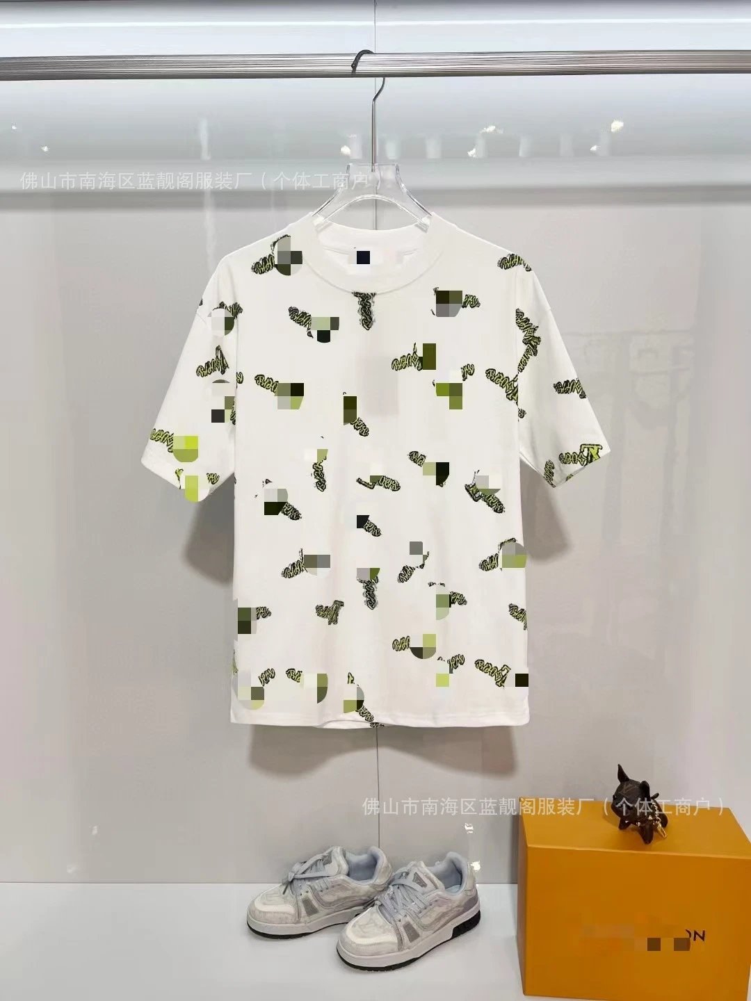 Louis Vuitton All-over Print Streetwear Style White T-Shirt