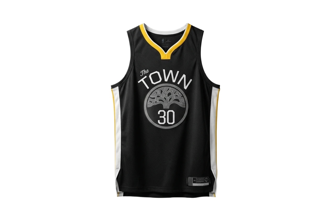 Black basketball uniforms of Curry The TOWN