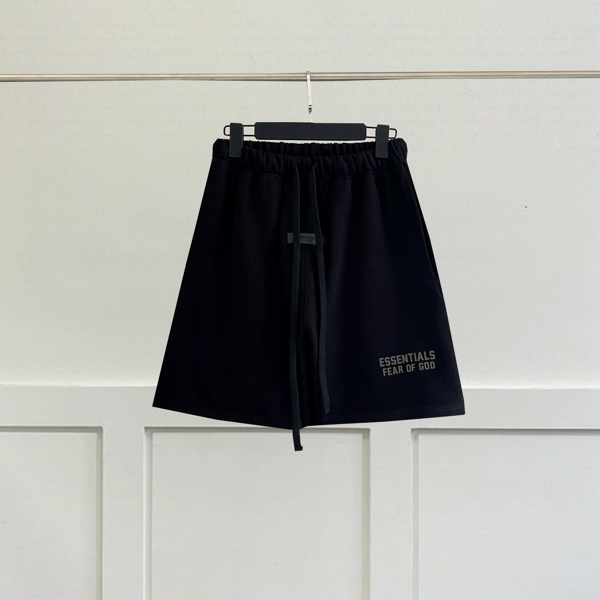 ESSENTIALS casual style black shorts