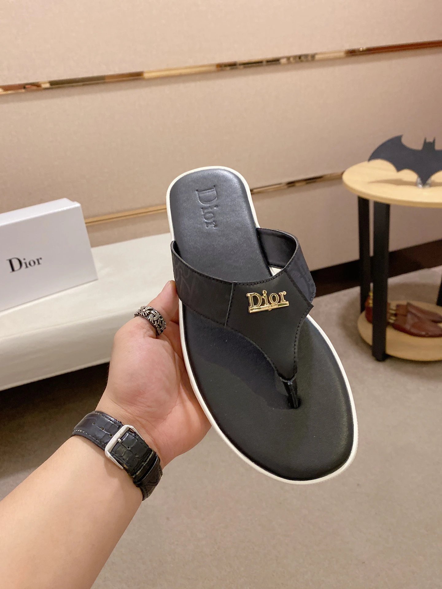 Dior Light Luxury Casual Style Black Flip-Flops
