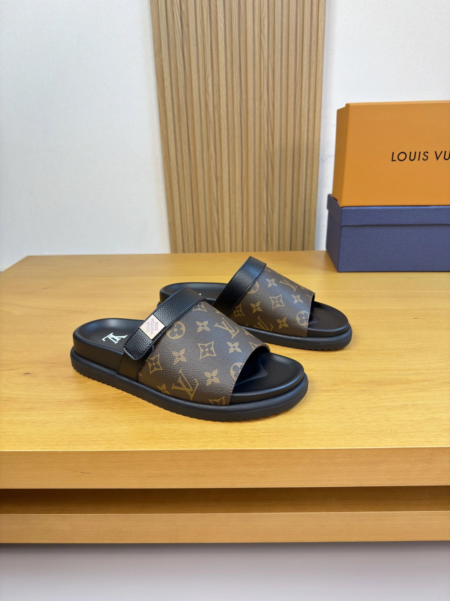 Louis Vuitton Classic Monogram Casual Style Brown Slide Sandals