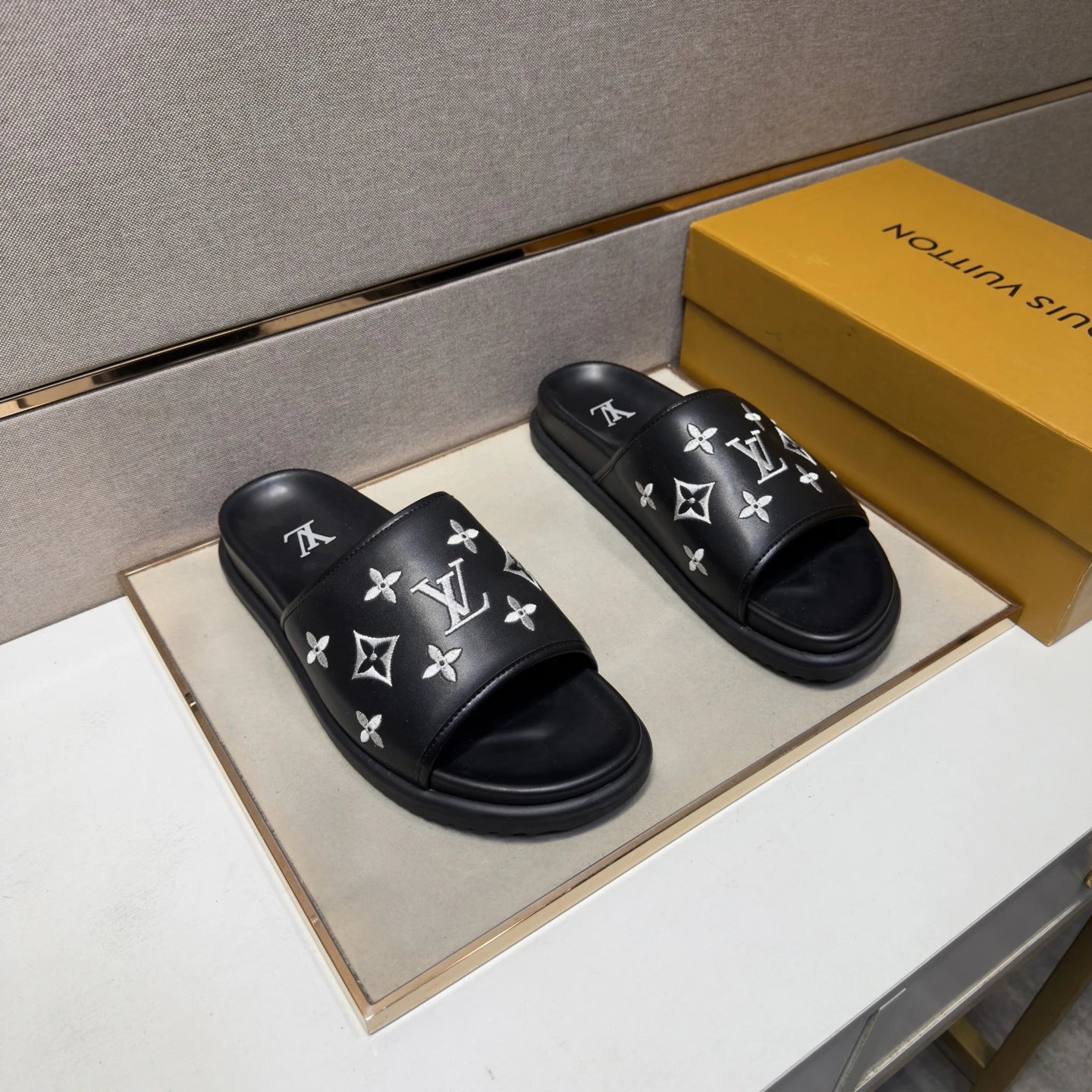 Louis Vuitton Classic Monogram Light Luxury Style Black Slide Sandals