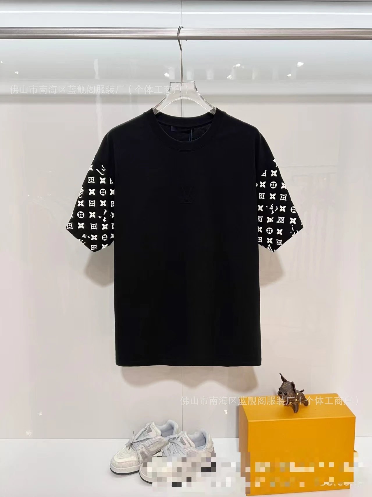 Louis Vuitton Monogram Trendy Black Short-Sleeve T-Shirt