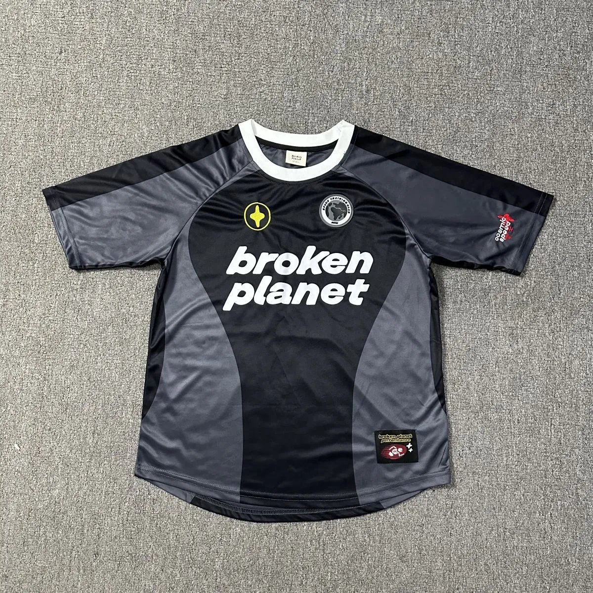 Broken Planet Statement Graphic T-shirt White Cotton Bold for Easy Pairing