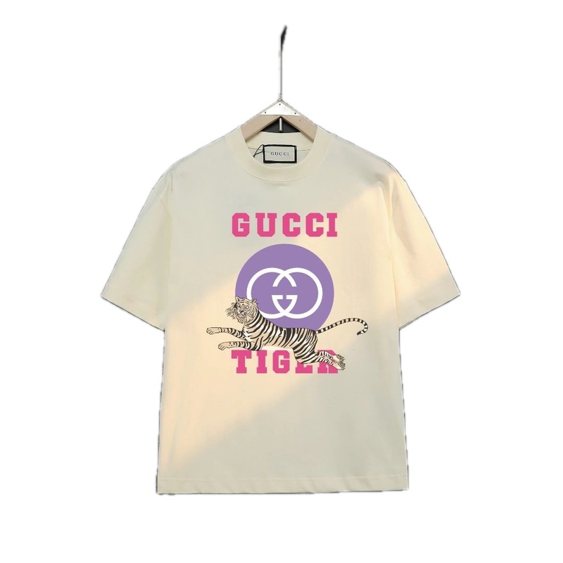 GUCCI Tiger Print T-shirt