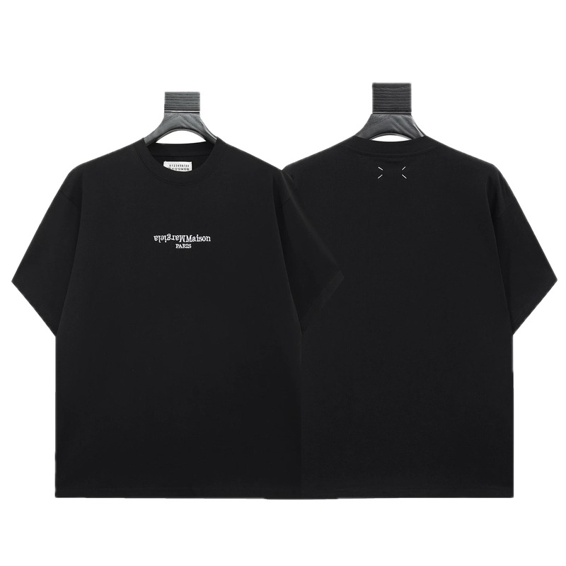 Maison Margiela Stitch Minimalist Style Black Short-sleeve T-shirt