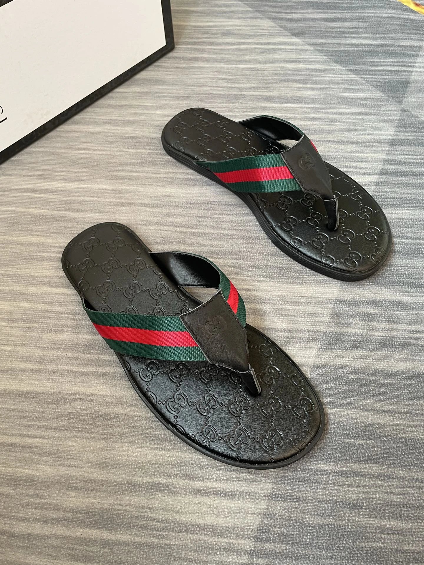 Gucci Classic Monogram Casual Style Black Flip Flops