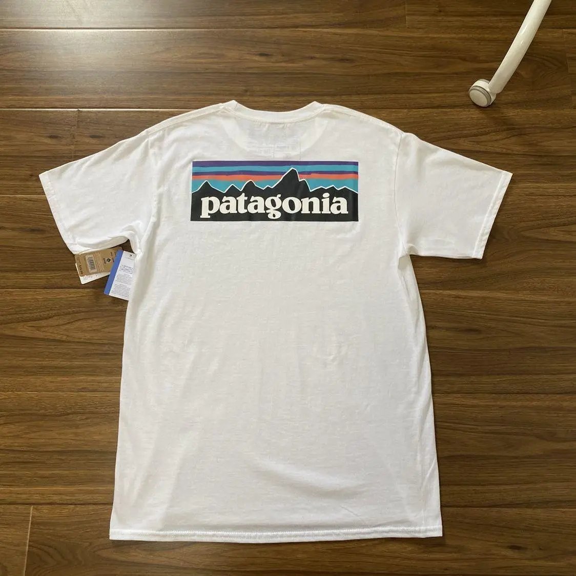 Patagonia White Logo T-Shirt Daily Styling Graphic