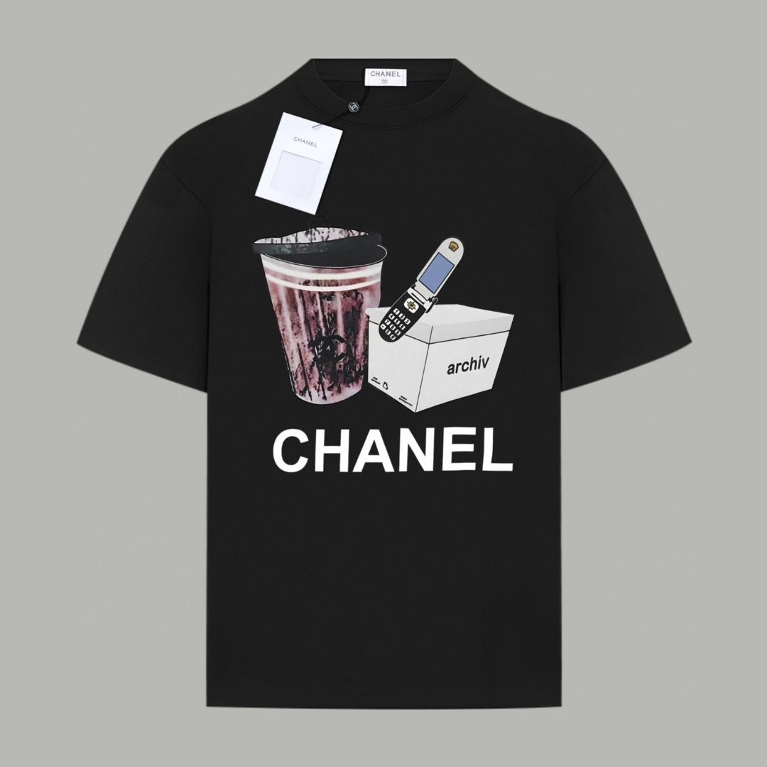 Chanel retro-style black T-shirt