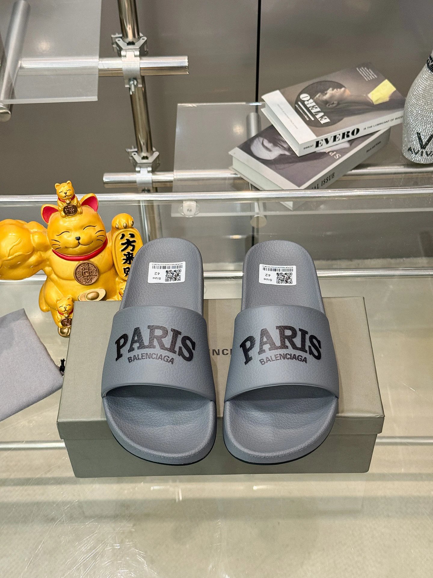 Balenciaga PARIS Trendy Grey Slippers