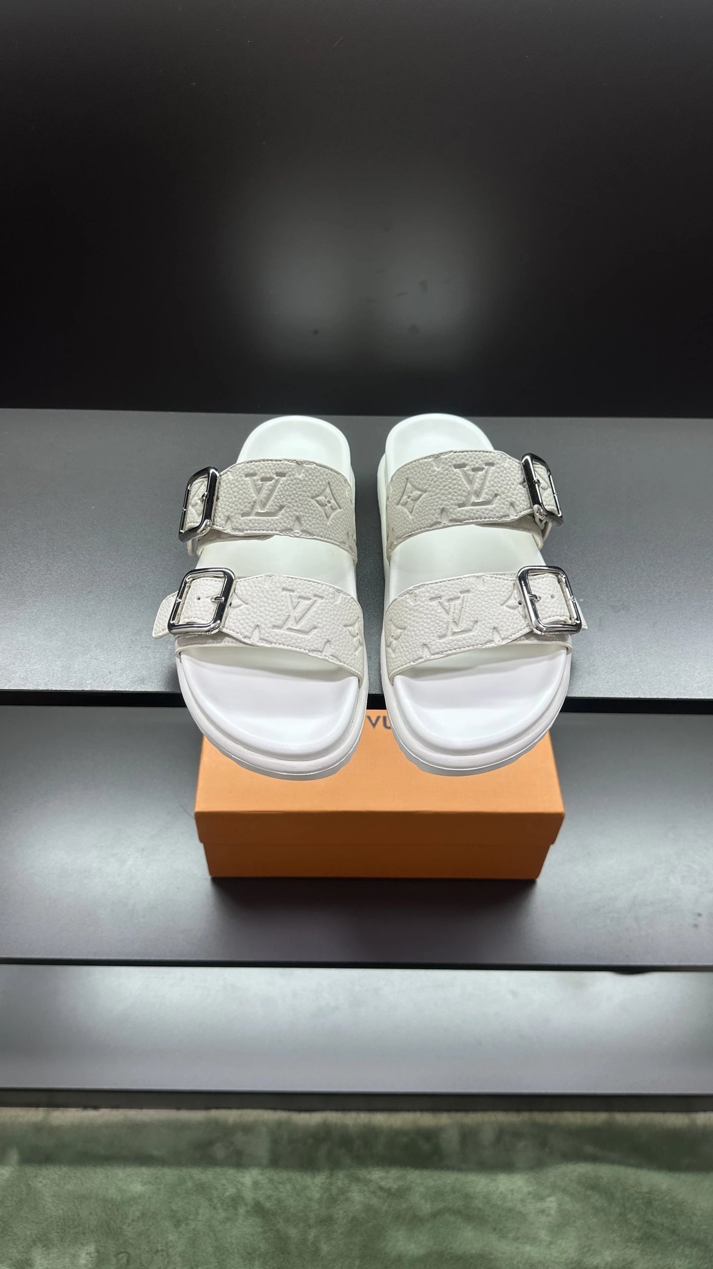 Louis Vuitton Monogram Light Luxury Style White Slide Sandals