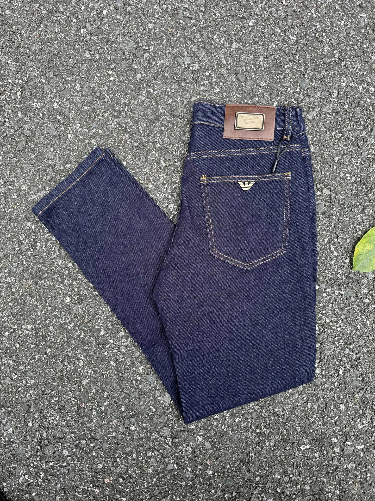 Emporio Armani Eagle Pocket Emblem And Contrast Topstitching Logo Jeans for travel