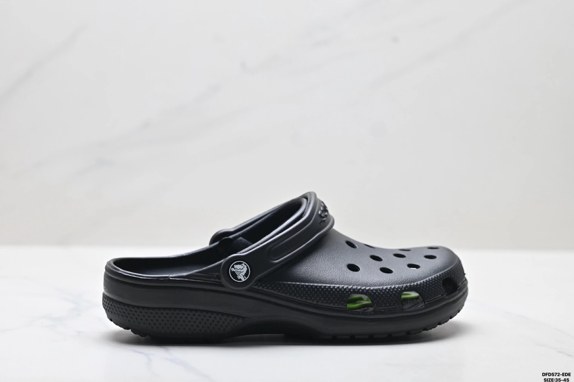 Crocs Classic Clog in simple black style