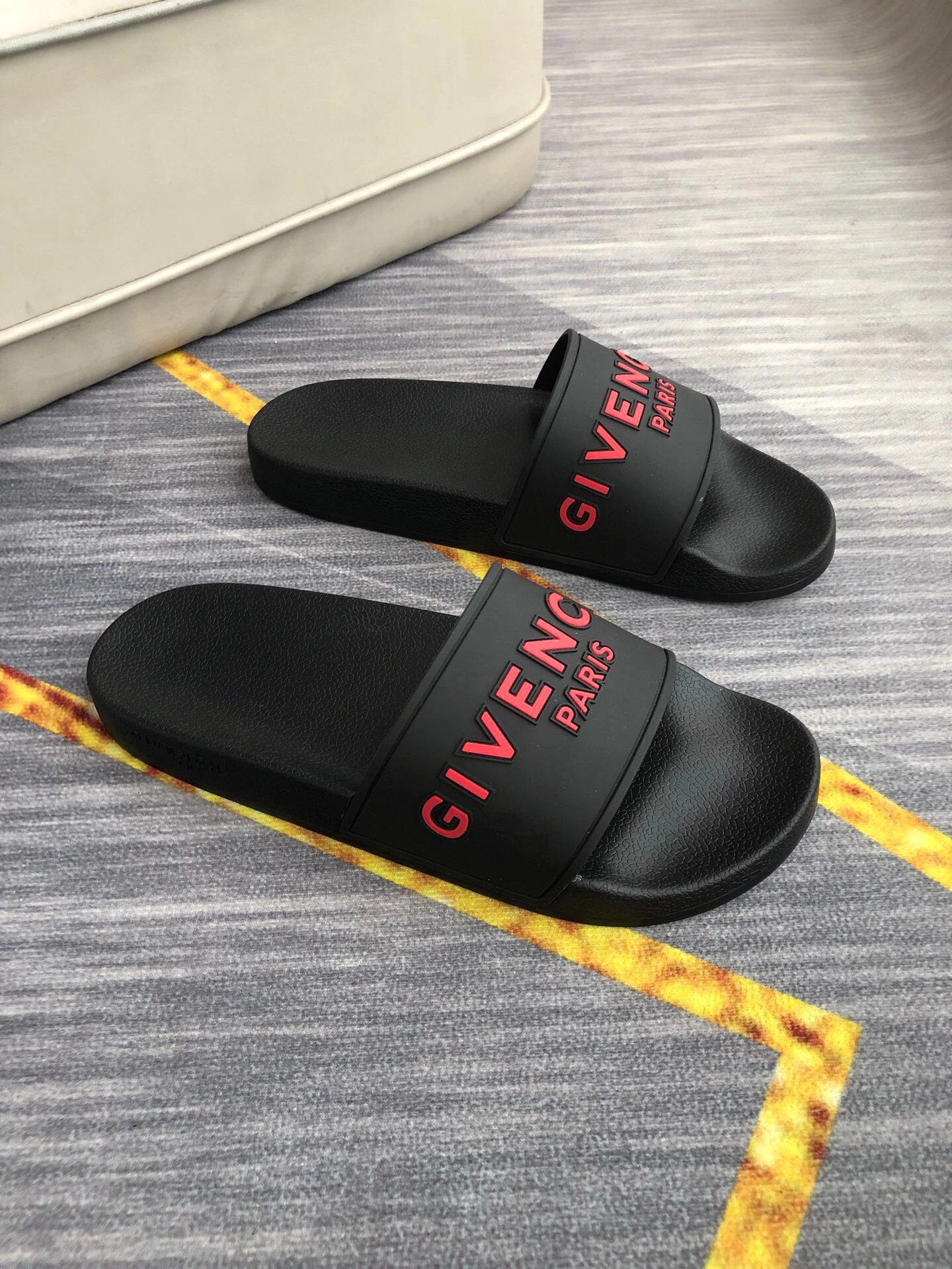 Givenchy Letter Print Trendy Style Black Slides