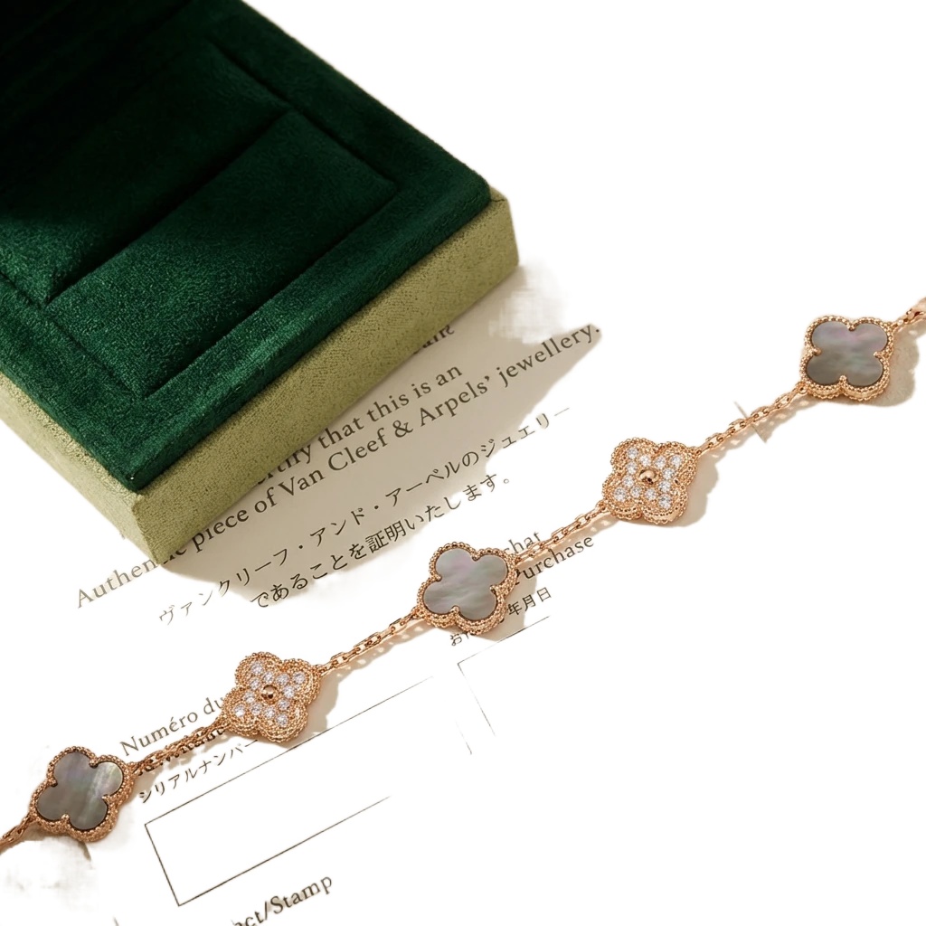 Van Cleef & Arpels Four-leaf Clover Rose Gold Bracelet