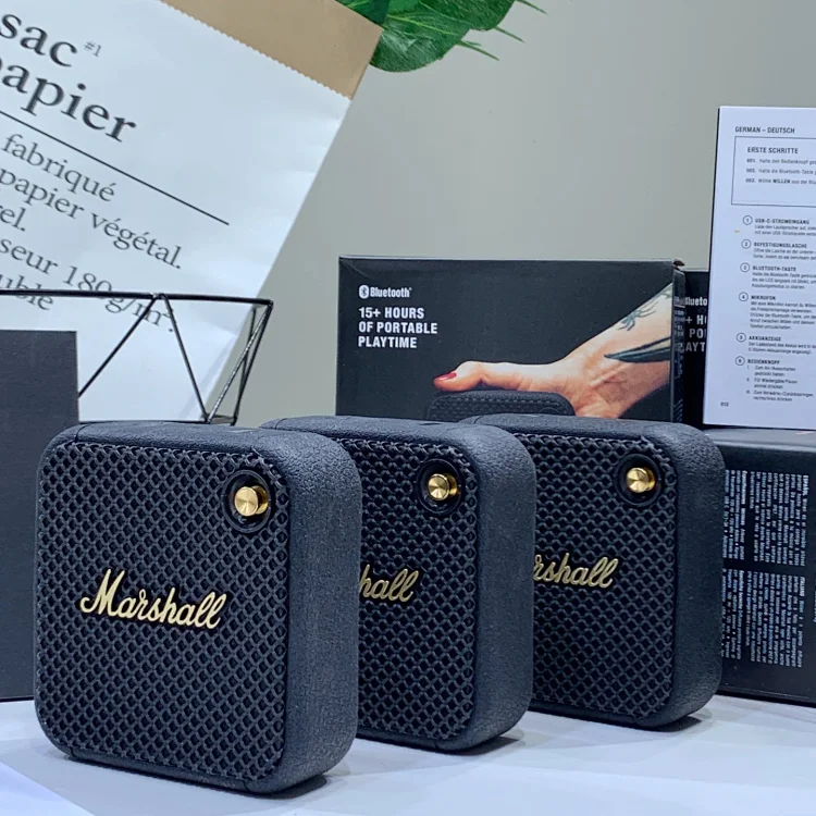 Marshall Willen Portable Speaker in Navy