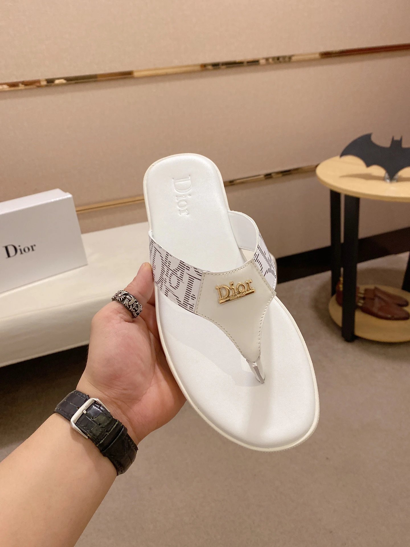 Dior Monogram Light Luxury Style White Flip-Flops