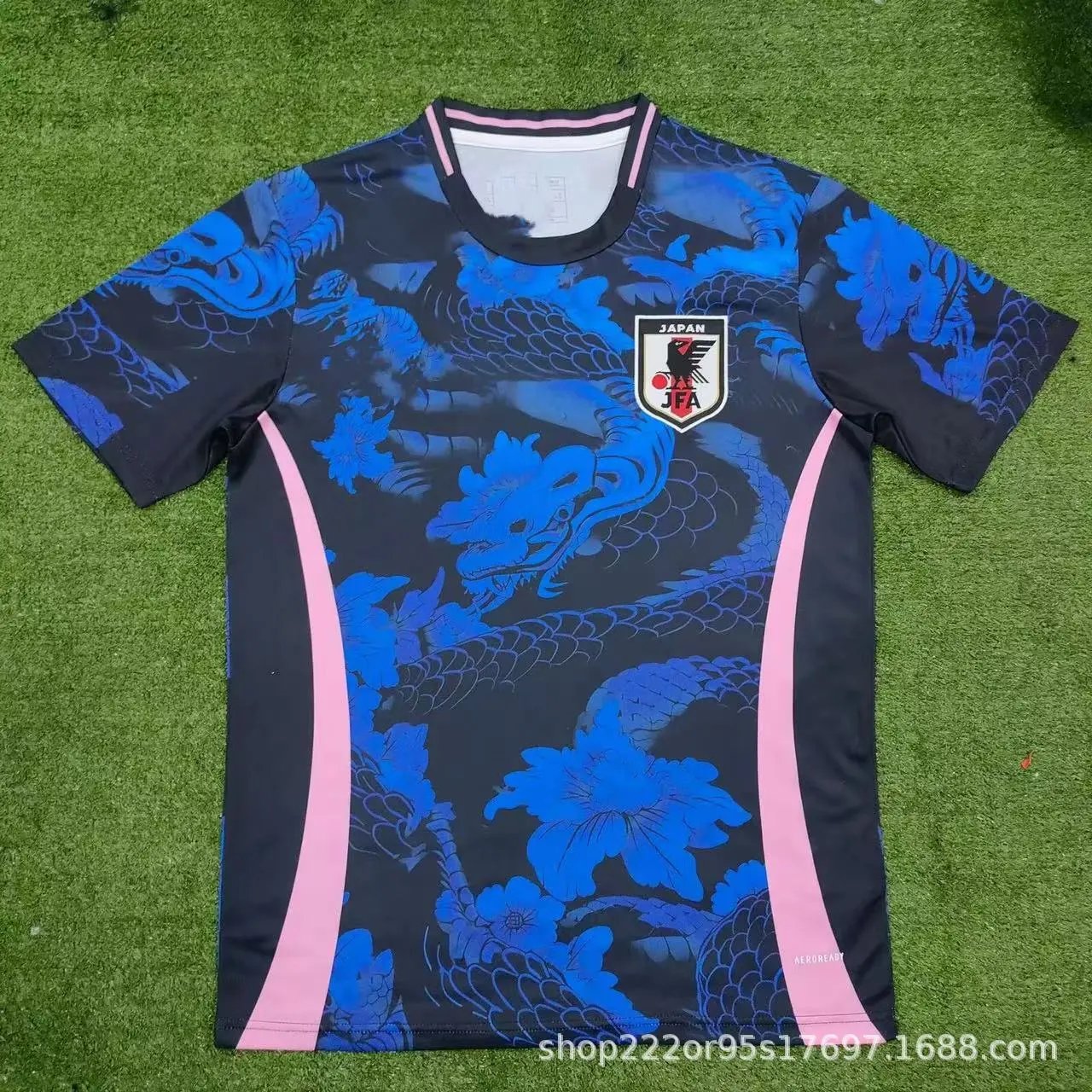 Real Madrid Commemorative-Style Look Dragon Soccer Jersey Signature Detail