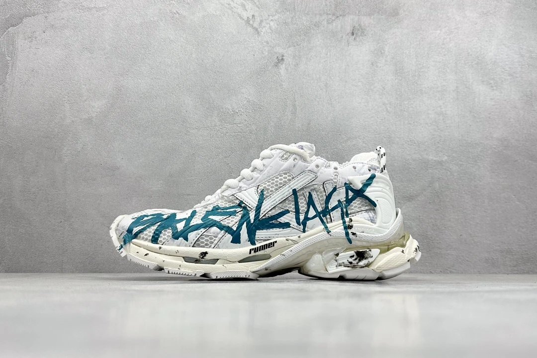 White Sneaker Balenciaga Runner Sneaker for Casual Outfits