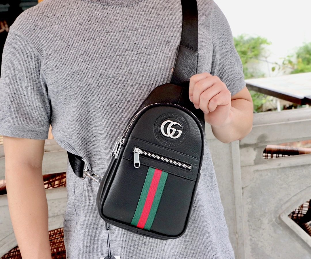 Gucci Sling chest bag Black Compact Web Stripe
