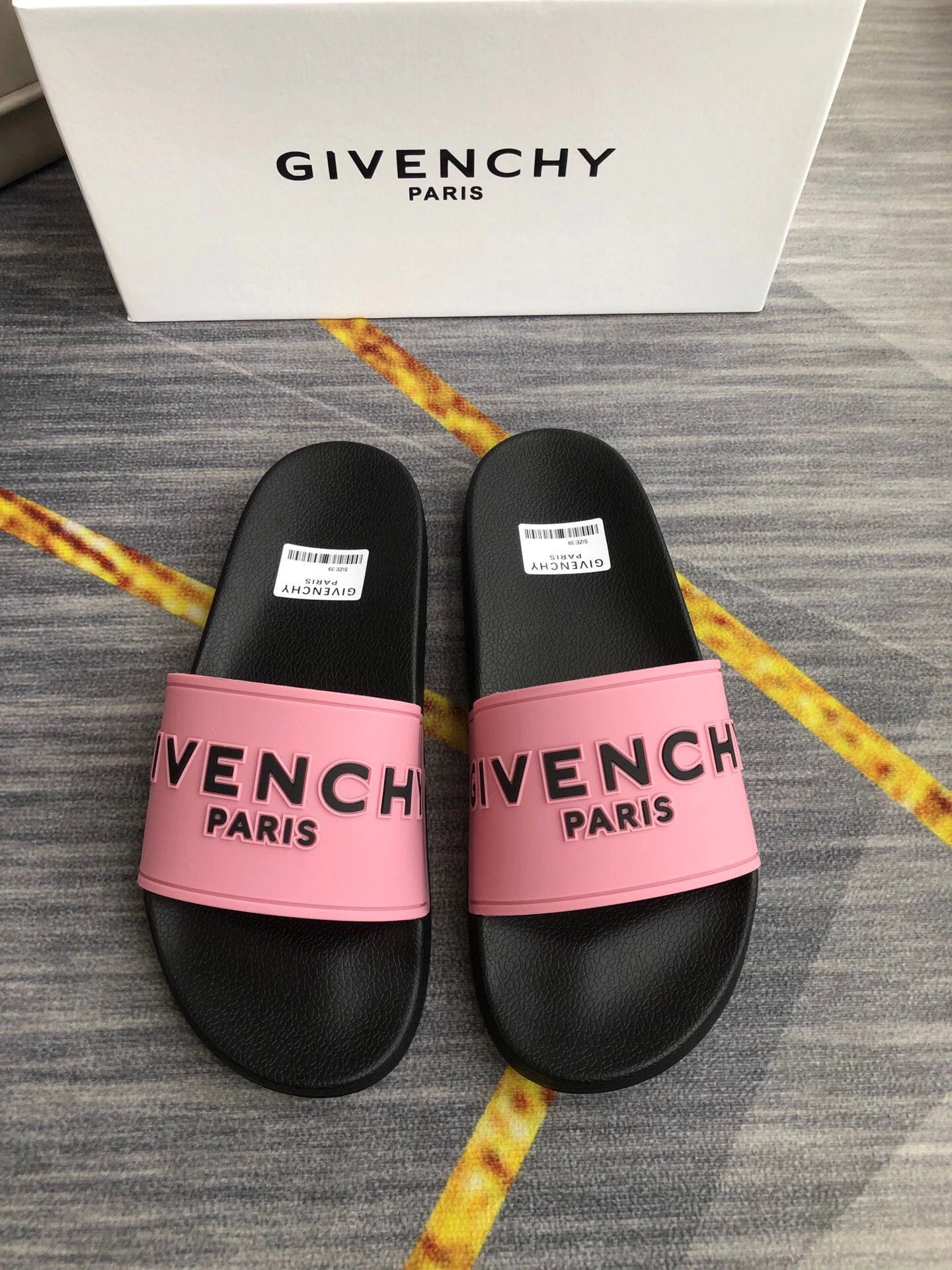 Givenchy Trendy Black & Pink Letter Print Slides