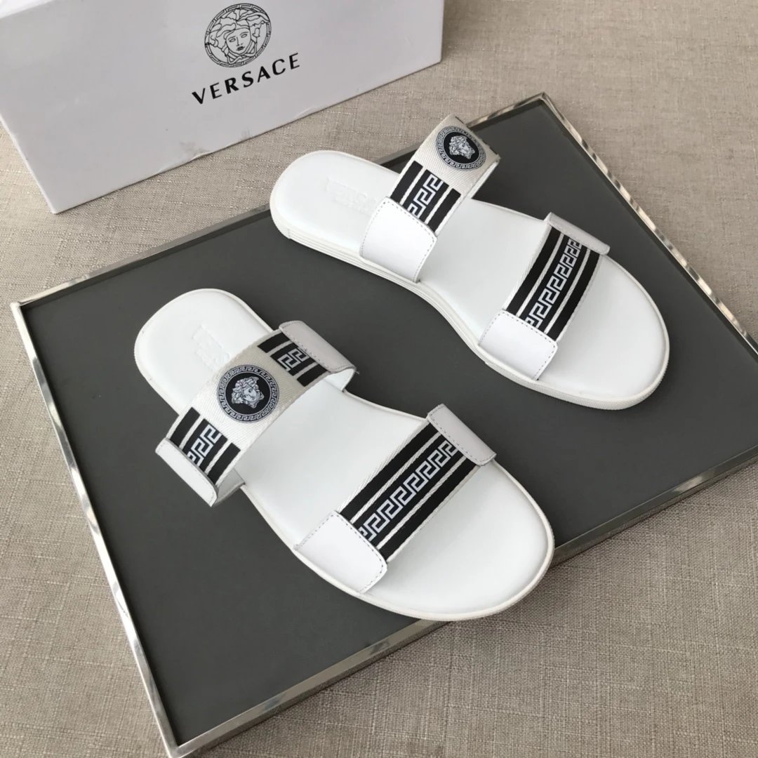 Versace Medusa Trendy Streetwear Style White Slides