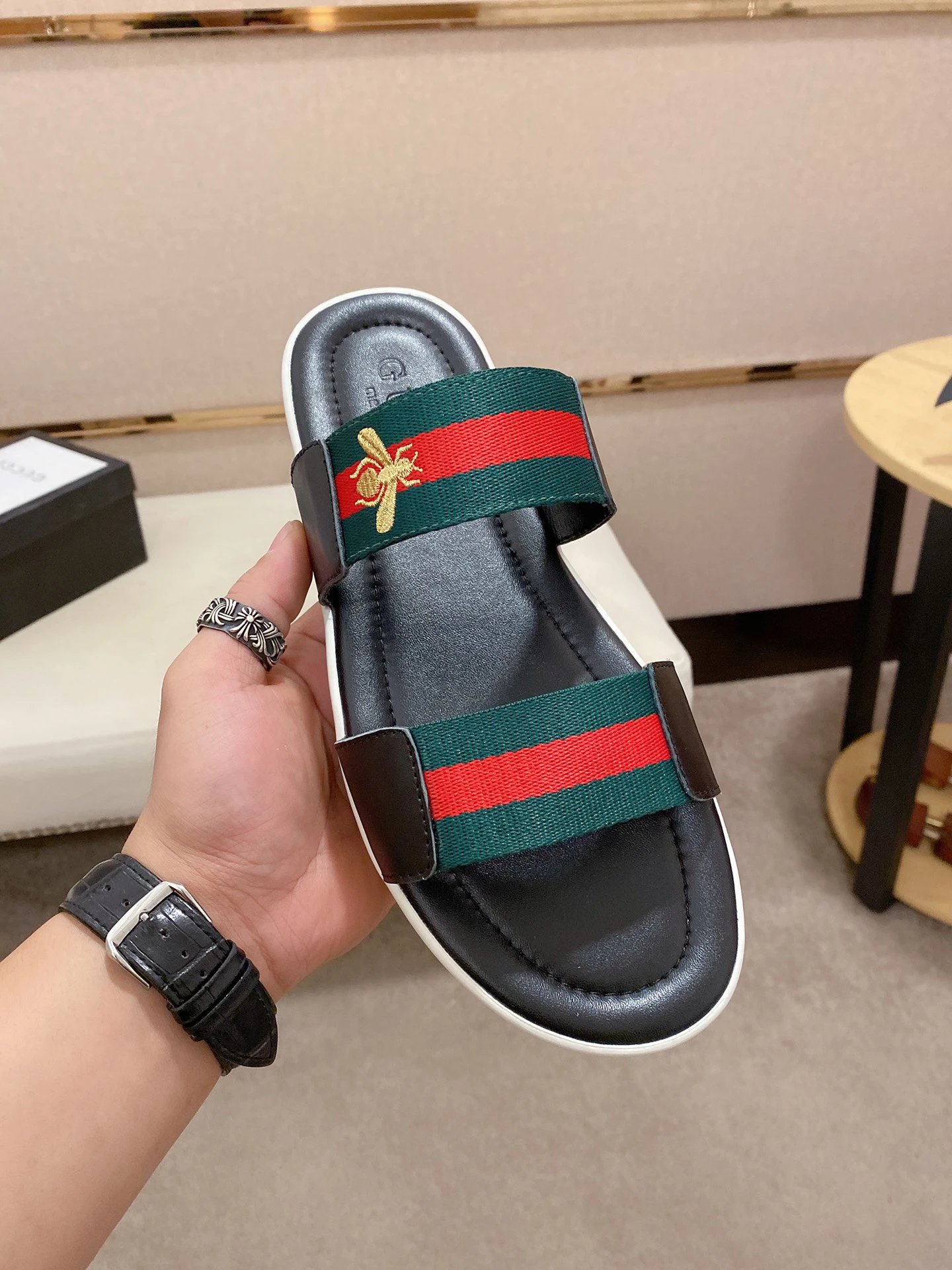 Gucci Vintage Little Bee Red and Green Color-blocked Slide Sandals