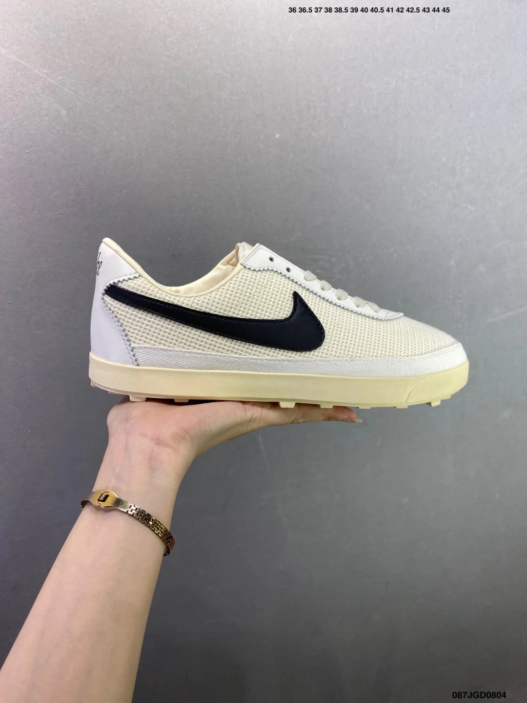 Nike White and Black Ventilated Panels Waffle-Sole Runners