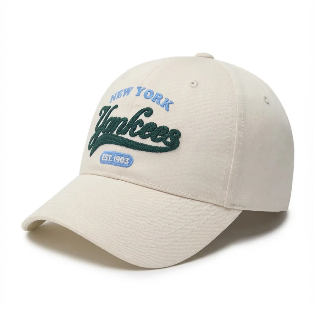 Simple style white cap of the MLB New York Yankees