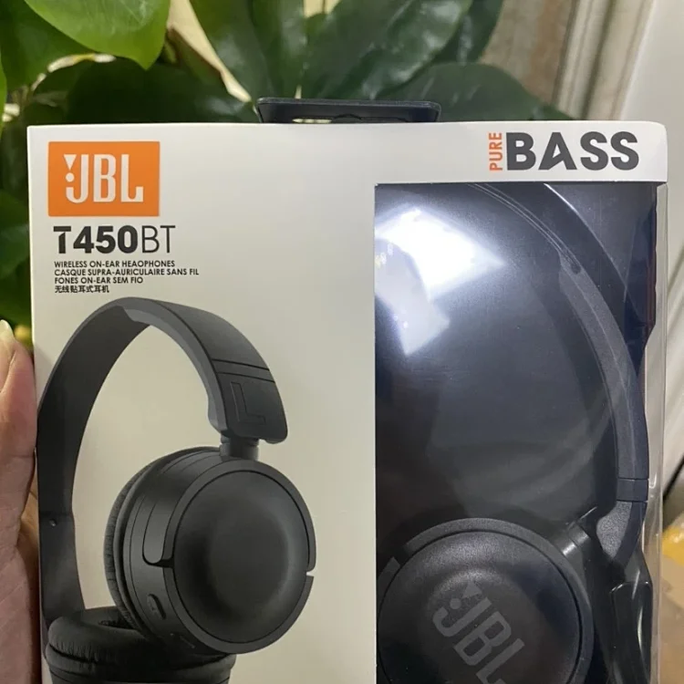 JBL Tune 450BT Wireless Headphones in Black