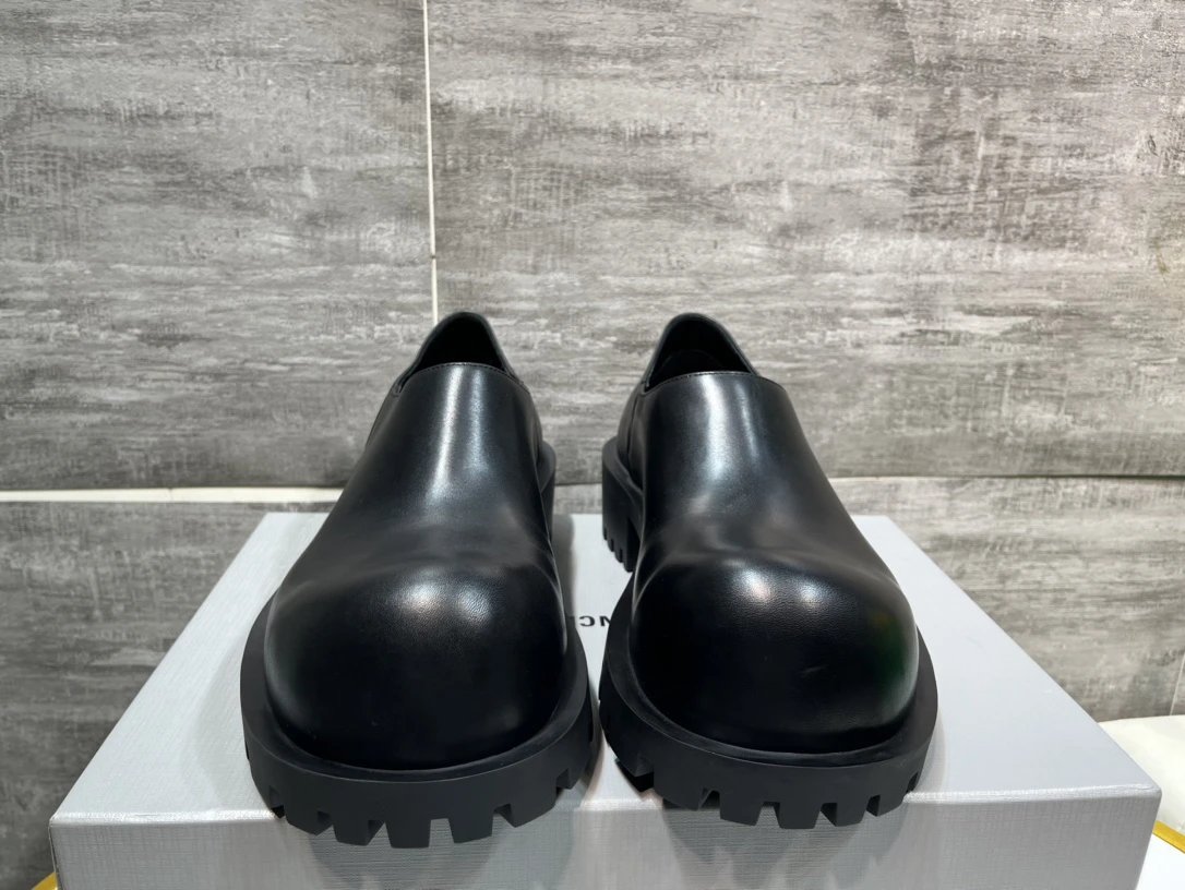 Rounded Black Loafer Black Loafer Style Edit