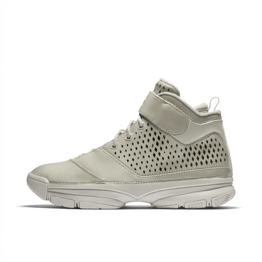 Nike retro-style grey sports shoes